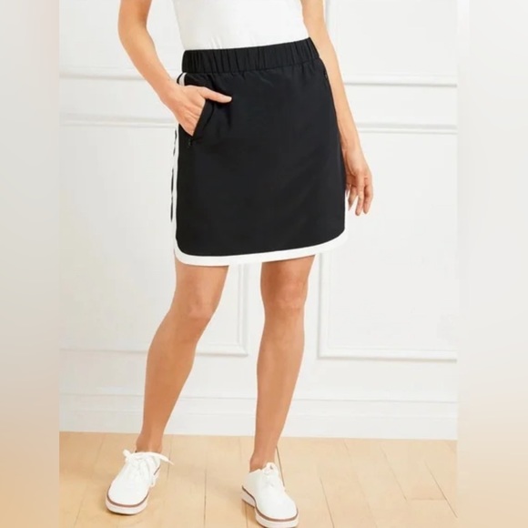T by Talbots Dresses & Skirts - NWT T by Talbots Lightweight Stretch Skort Size L